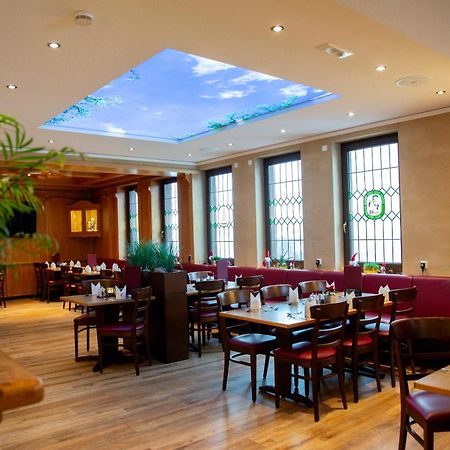 Haus Hubertus Hotel Winterspelt ภายนอก รูปภาพ