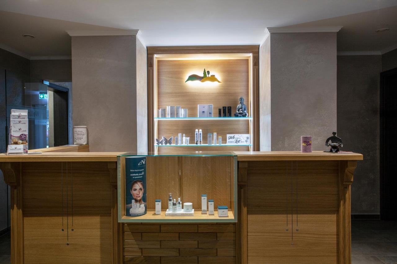 Haus Hubertus Hotel Winterspelt ภายนอก รูปภาพ