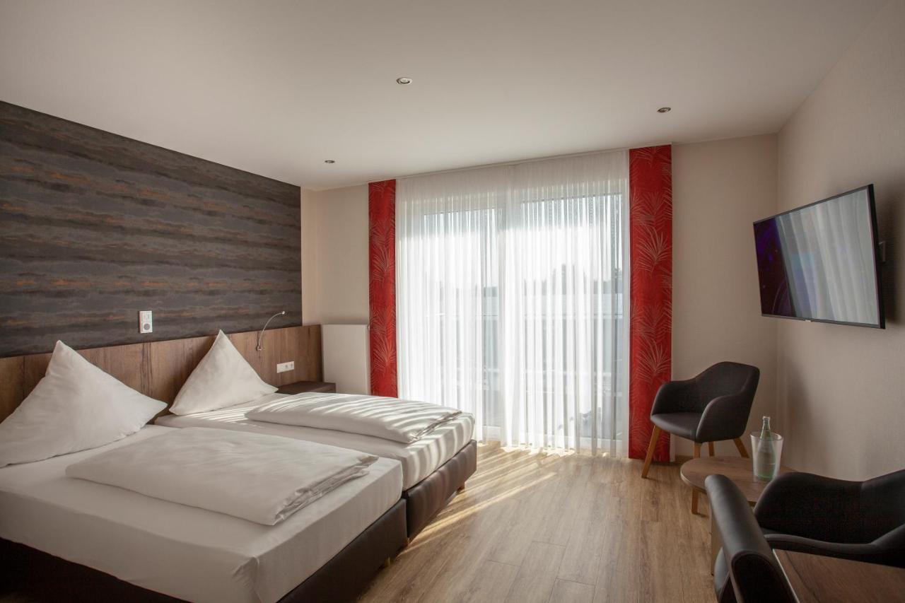 Haus Hubertus Hotel Winterspelt ภายนอก รูปภาพ